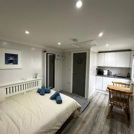 Peaceful Southbourne Studio - Pets Welcome Bournemouth Ngoại thất bức ảnh