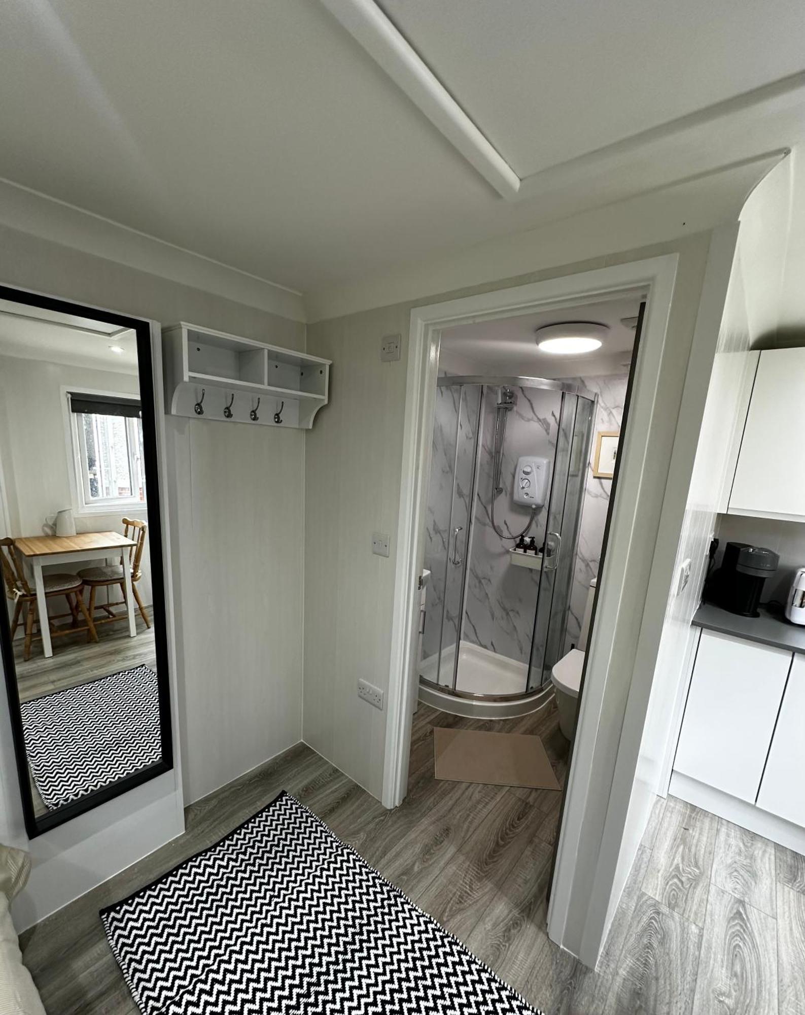 Peaceful Southbourne Studio - Pets Welcome Bournemouth Ngoại thất bức ảnh